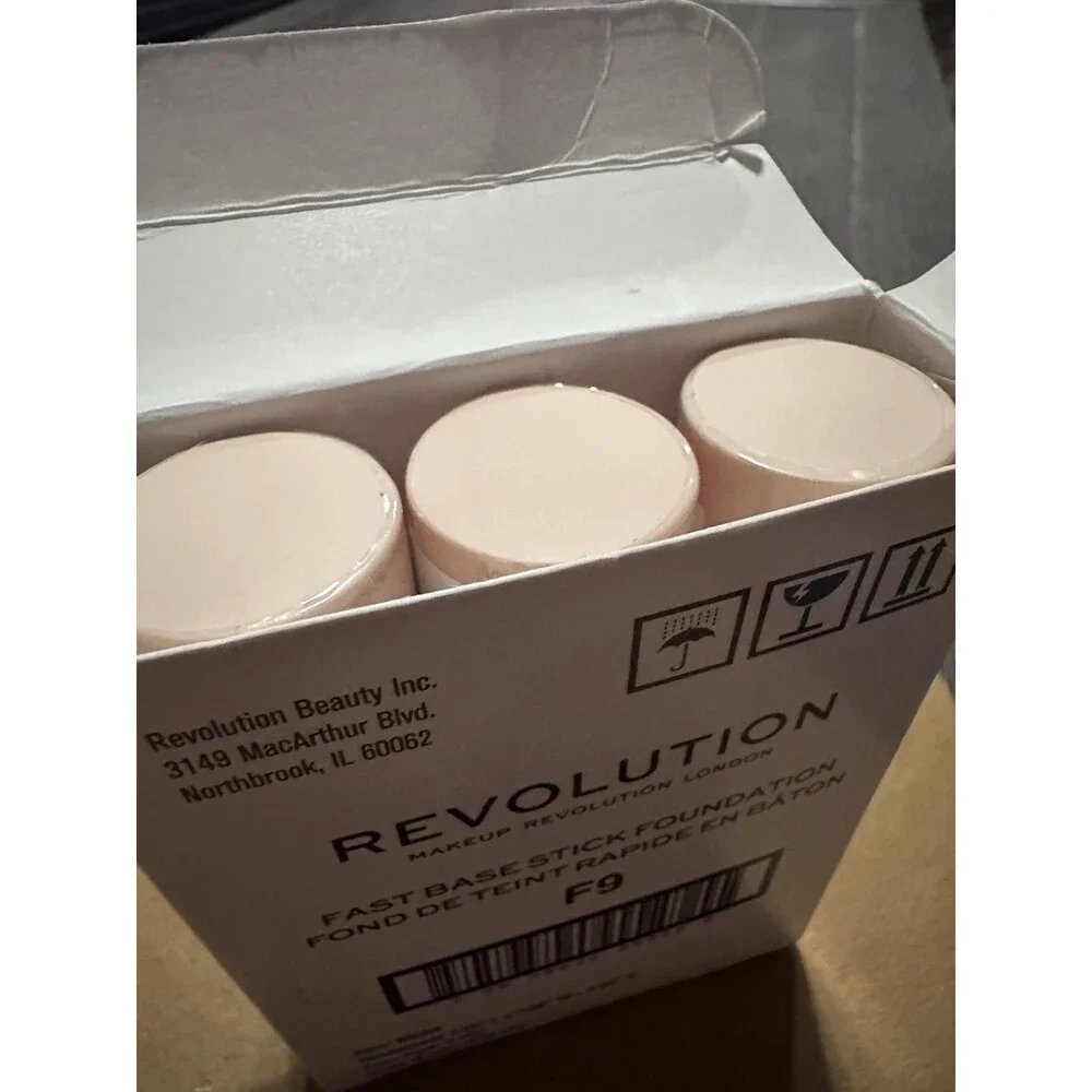 Makeup Revolution Fast Base Stick Foundation F9 3Pc Lot New